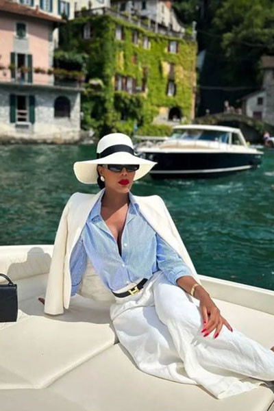 Anna Claire models. Luxury Swiss escorts