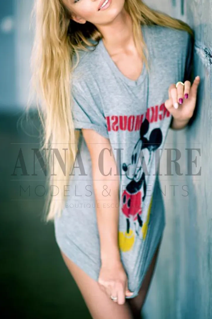 Vienna elite escort Anastasia, high-class blonde GFE model companion Vienna elite escort Anastasia, high-class blonde GFE model companion