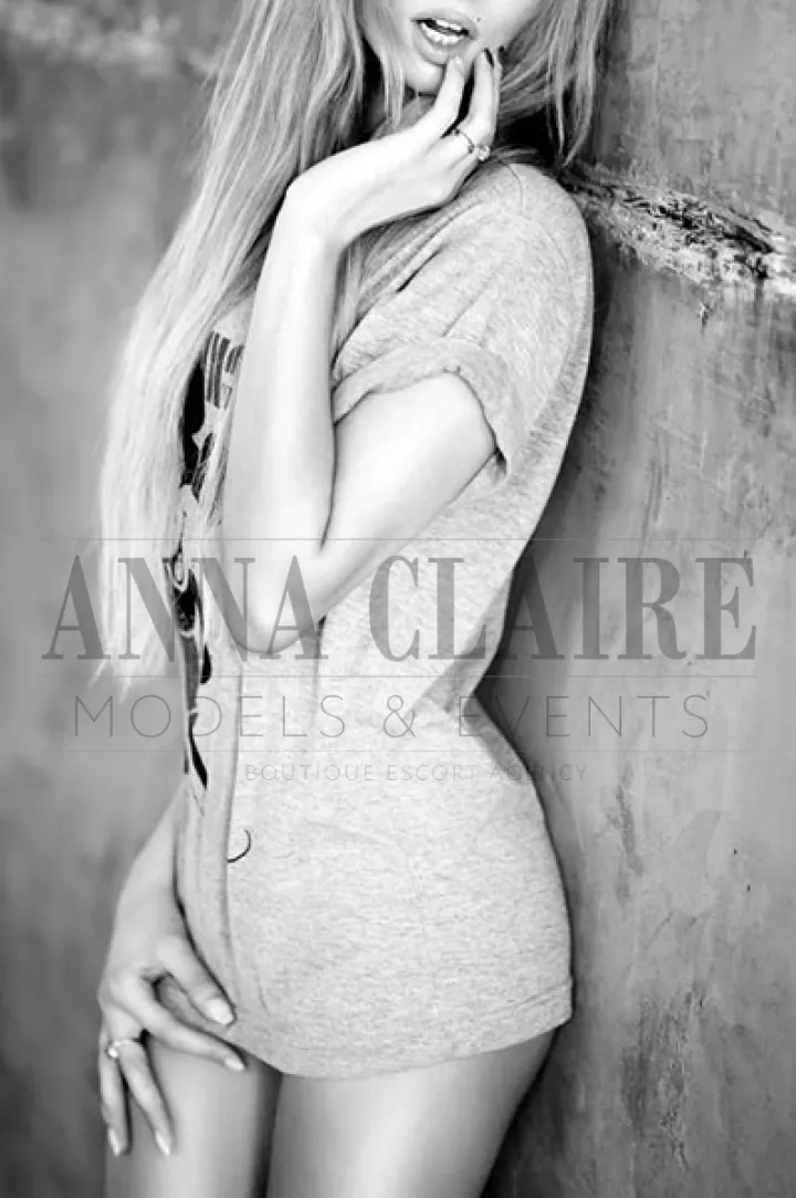 Vienna elite escort Anastasia, high-class blonde GFE model companion Vienna elite escort Anastasia, high-class blonde GFE model companion
