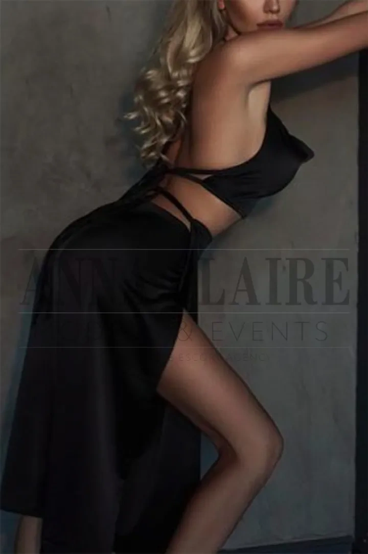 NYC VIP escorts model Camilla, elite international GFE & image model NYC VIP escorts model Camilla, elite international GFE & image model