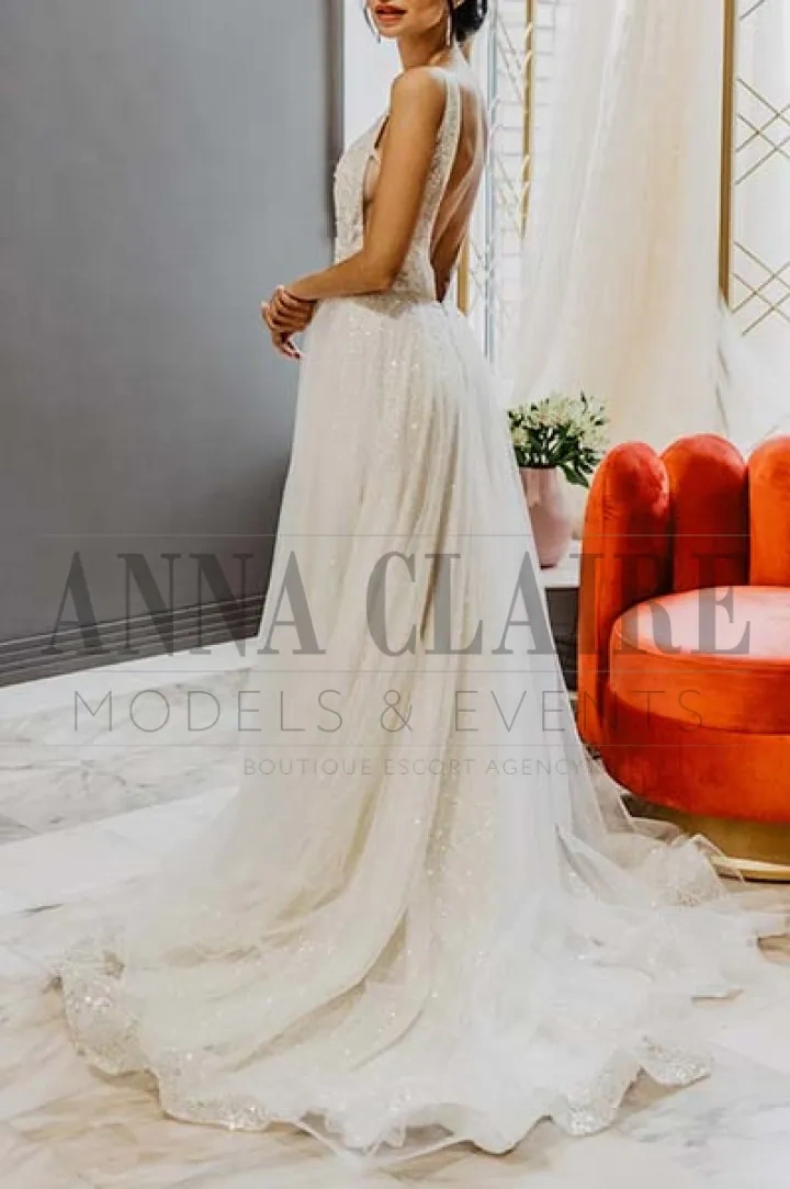 Cannes elite escorts lady Dominique, luxury catwalk model companion in Cote d'Azur Cannes elite escorts lady Dominique, luxury catwalk model companion in Cote d'Azur