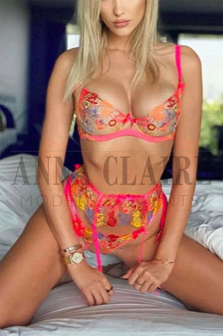 Luxury Munich escorts lady Gemma, high-class blonde German escort model Luxury Munich escorts lady Gemma, high-class blonde German escort model
