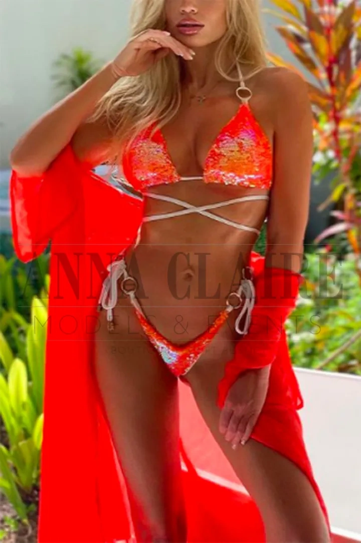 Luxury Düsseldorf escorts lady Gisela, top class German female companion Luxury Düsseldorf escorts lady Gisela, top class German female companion