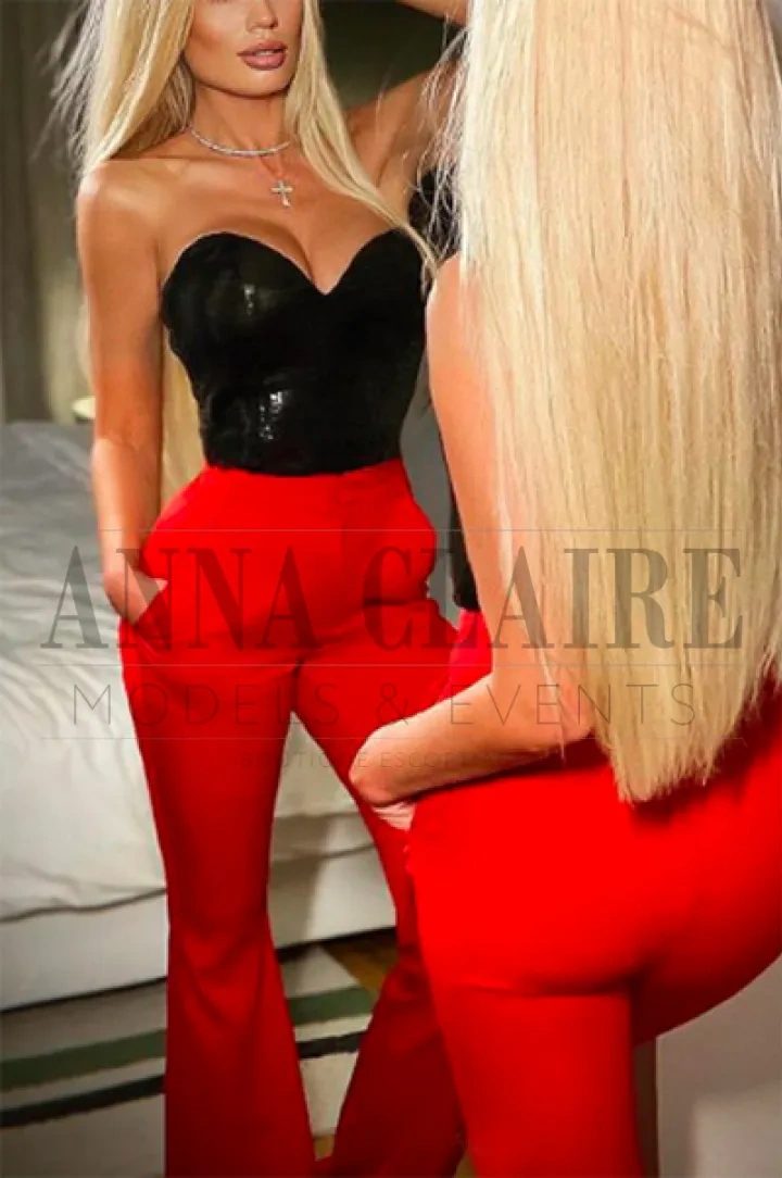 Luxury Düsseldorf escorts lady Gisela, top class German female companion Luxury Düsseldorf escorts lady Gisela, top class German female companion