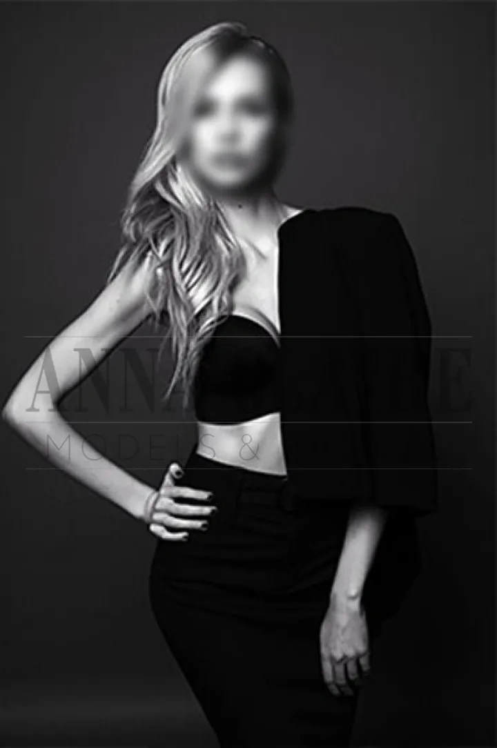 London models escort Jenna, high-end fashion model companion London models escort Jenna, high-end fashion model companion