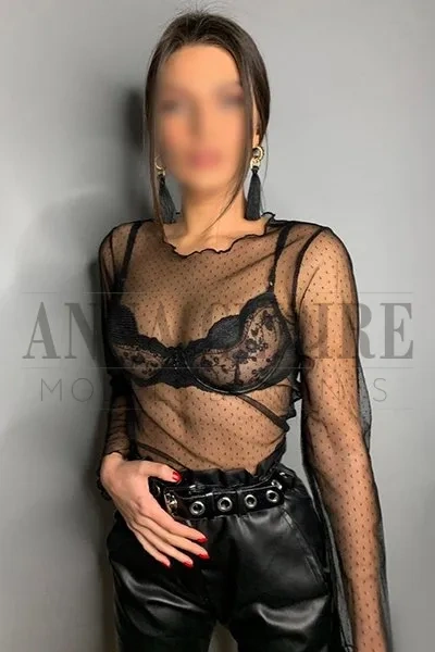 Luxury London escorts lady Christine, high class girlfriend experience