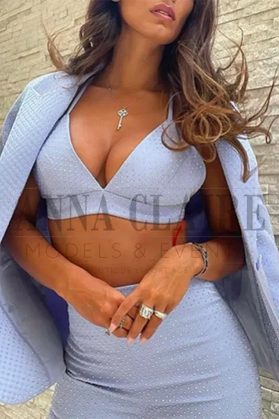 Madrid elite escorts model Fernanda, luxury Spanish beauty 