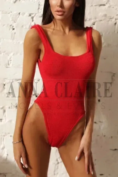 Exclusive Paris escort Julia, luxury French companion