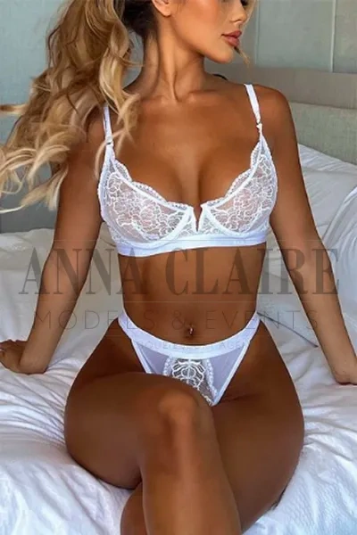 Luxury escort NY Nicole, high-class gfe model companion
