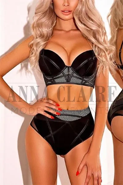 Luxury London escort Stella, exclusive top model date