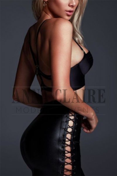 VIP escort Belgrade model Sienna, luxury female companion