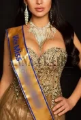 VIP Florence escort Amina, high class brunette model companion
