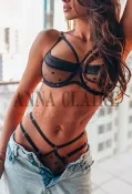Lisbon luxury escorts model Aurora, luxury curvy GFE companion