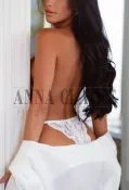 High class escort DC Caroline, elite brunette GFE beauty