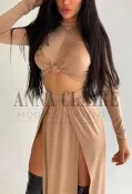 VIP escort Warsaw Julia, luxury brunette gfe companion
