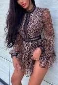 VIP escort Warsaw Julia, luxury brunette gfe companion