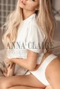 High class Paris escorts model Maya, elite Parisian dinner date companion