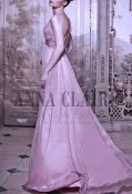 High-class Amsterdam escorts model Mercedes, luxury dinner date and elite travel companion