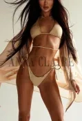 New York elite escort Mia, luxury NYC dinner date