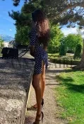 Luxury Singaporean escort lady Rita, VIP gfe & dinner companion Luxury Singaporean escort lady Rita, VIP gfe & dinner companion
