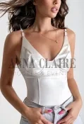 Frankfurt elite escorts lady Sandra, elegant brunette dinner date & GFE model
