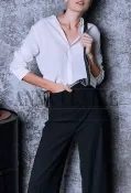 Paris elite escort Zoé, jeune femme parisienne de luxe